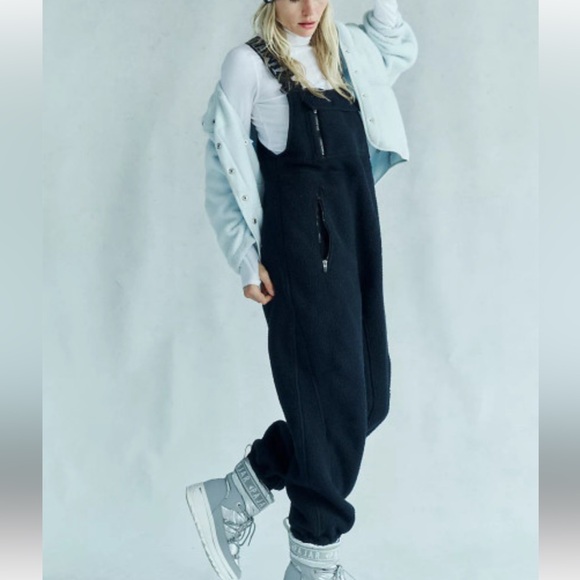 Free People FP Movement Hit the Slopes Salopette Black Size XS NWT Outdoor Ski